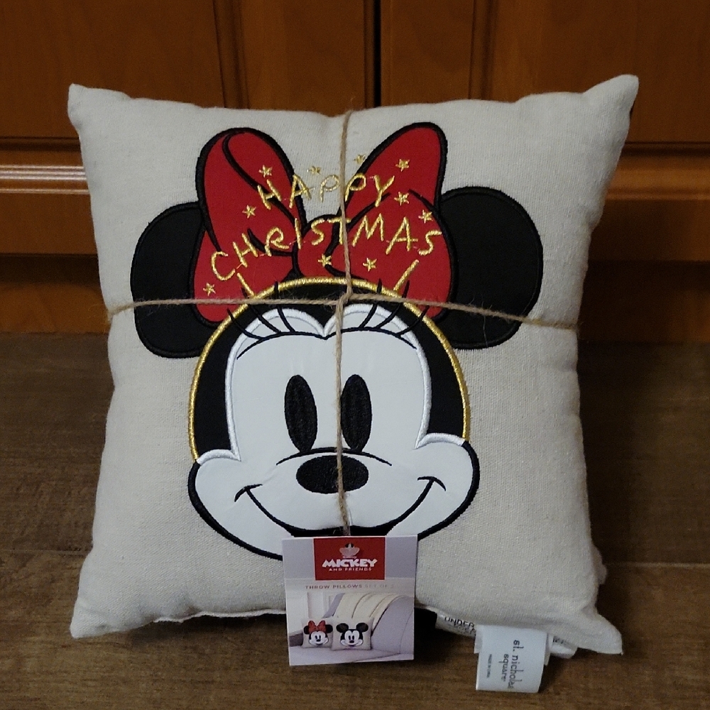 NWT: Disney's Mickey & Minnie Mouse 2-Piece Christmas Throw Pillows